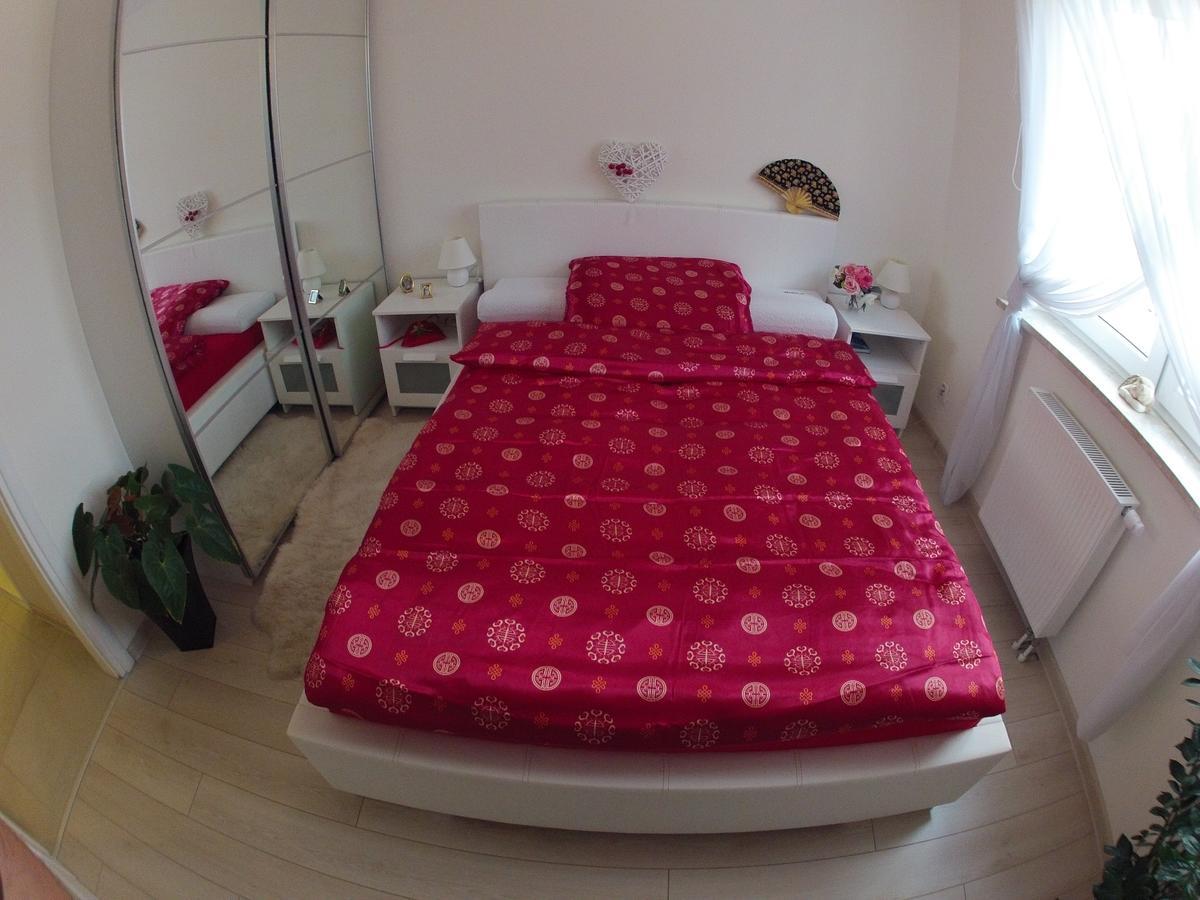 Apartament Alicja Appartamento Wałbrzych Esterno foto